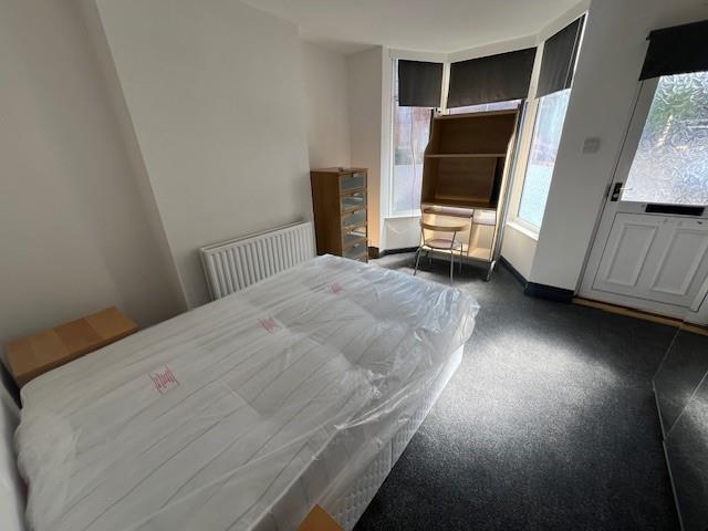 129 Charlotte Road,Bramall Lane,Sheffield,4 Bedrooms Bedrooms,2 BathroomsBathrooms,Terraced,1712